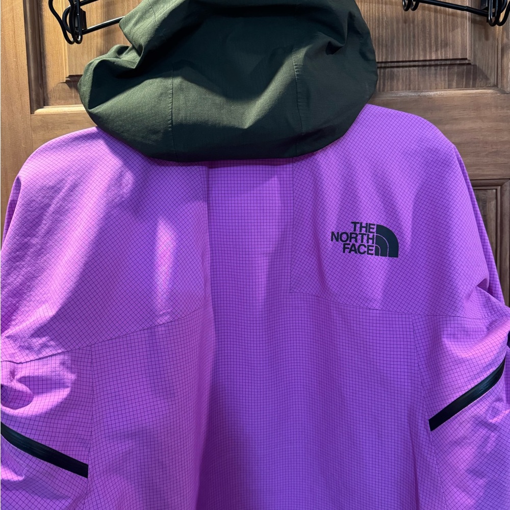 The North Face Women’s Bright Purple Ski Jacket with Hood - Picture 2 of 8